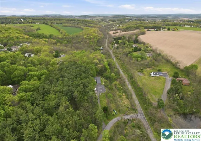 35th image of 2288 Mulberry Rd, Fogelsville, PA 18051 | MLS# 776823