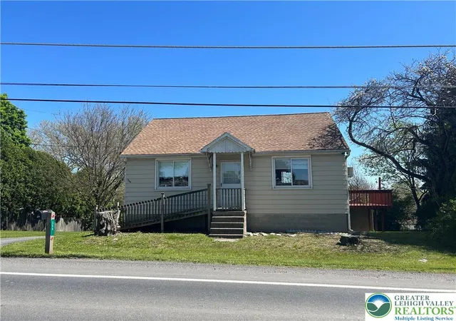 Homes for sale in Moore Twp, PA | 544 Moorestown Dr, Moore Twp, PA 18014 | MLS# 777036