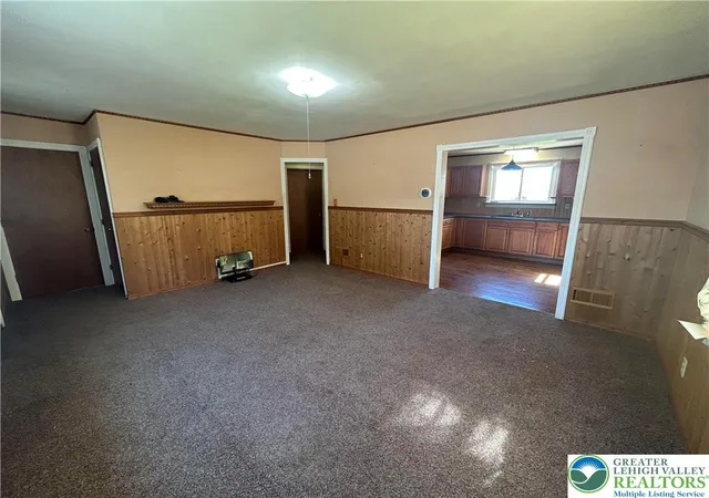 Homes for sale in Moore Twp, PA | 544 Moorestown Dr, Moore Twp, PA 18014 | MLS# 777036