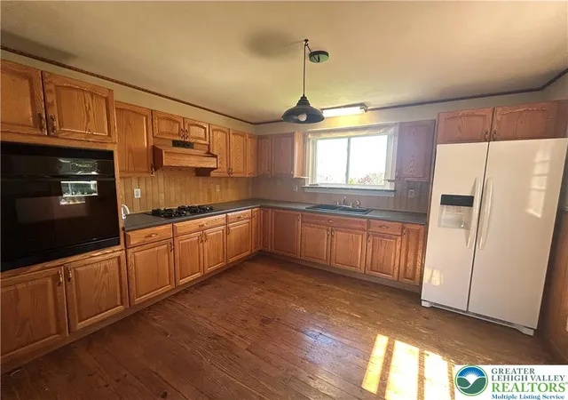 Homes for sale in Moore Twp, PA | 544 Moorestown Dr, Moore Twp, PA 18014 | MLS# 777036