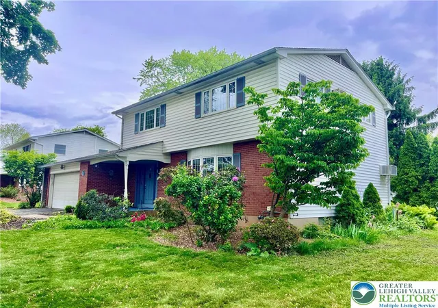 Homes for sale in Lower Macungie Twp, PA | 1307 Butternut Ln, Lower Macungie Twp, PA 18062 | MLS# 774801