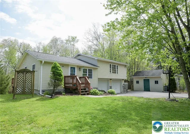 2nd image of 123 Grape Ln, Polk Twp, PA 18058 | MLS# 776227