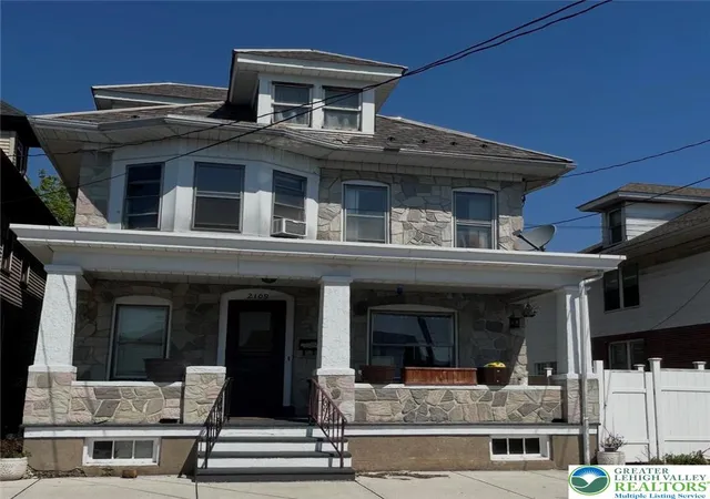 Homes for sale in Wilson Boro, PA | 2109 Hay St, Wilson Boro, PA 18042 | MLS# 776964