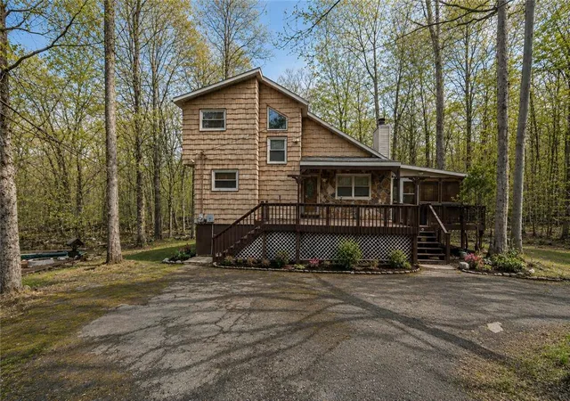 Photo 1 of Single family home for sale at 1328 Winding Way, Tobyhanna, PA 18466 | MLS# 776806 | Listing updated on 2026-06-29