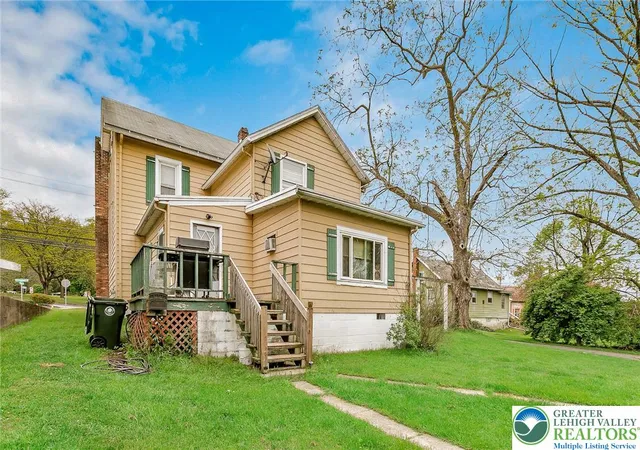 Homes for sale in Bath Boro, PA | 174 Chestnut St, Bath Boro, PA 18014 | MLS# 777078