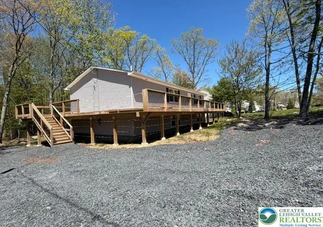 Homes for sale in Lehman Twp, PA | 224 Kensington Dr, Lehman Twp, PA 18324 | MLS# 777069