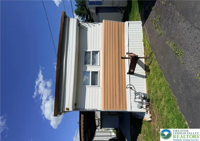 Photo 3 of Manufactured home for sale at 5200 Freemansburg Ave #12, Easton, PA 18045 | MLS# 777139 | Listing updated on 2026-07-26