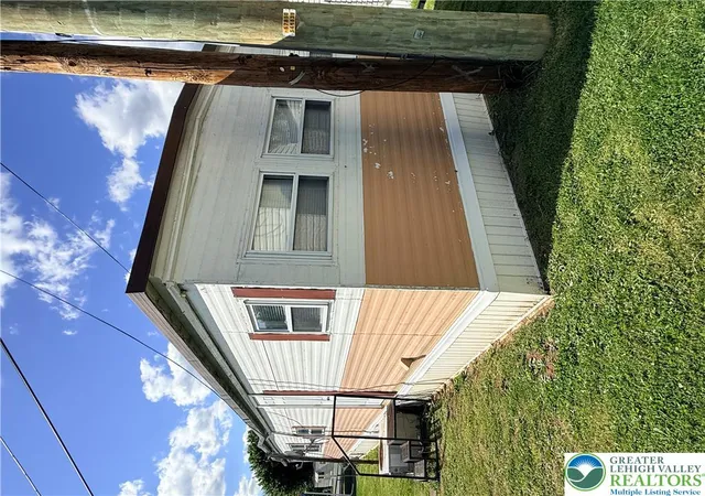 Photo 5 of Manufactured home for sale at 5200 Freemansburg Ave #12, Easton, PA 18045 | MLS# 777139 | Listing updated on 2026-07-26