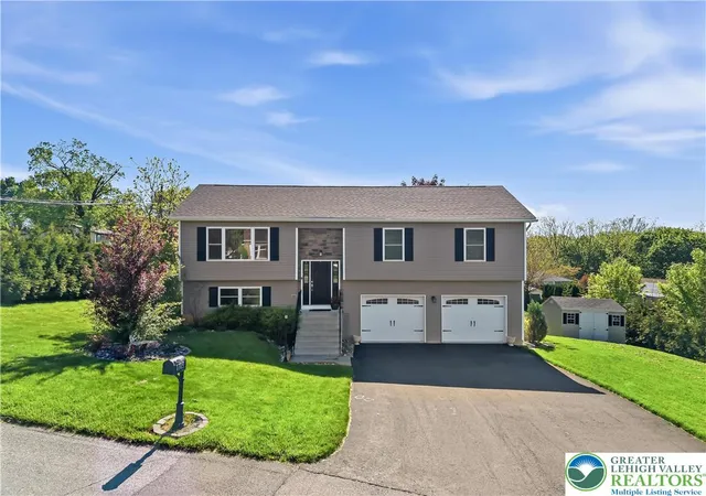 Homes for sale in Bethlehem Twp, PA | 1705 2nd, Bethlehem Twp, PA 18020 | MLS# 777152
