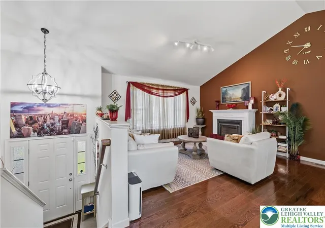 Homes for sale in Bethlehem Twp, PA | 1705 2Nd, Bethlehem Twp, PA 18020 | MLS# 777152