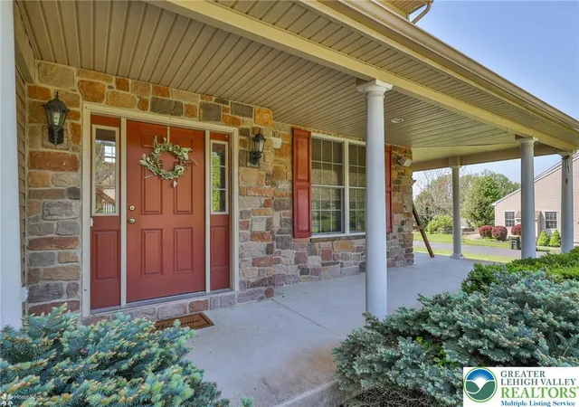 2nd image of 3595 Woodbyne Rd, Hellertown, PA 18055 | MLS# 776568