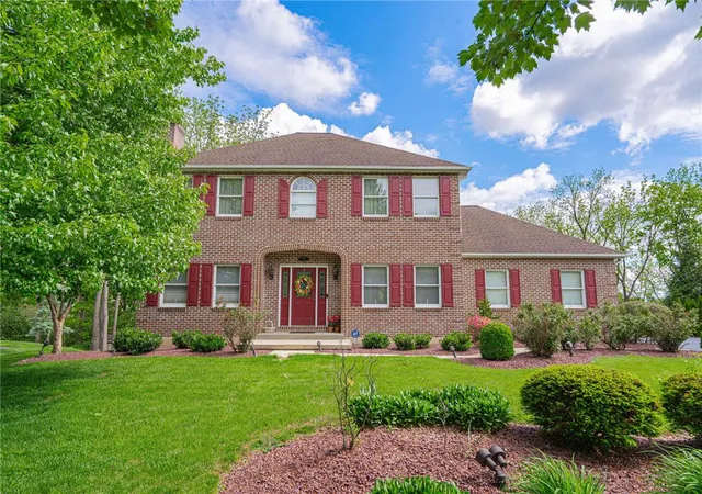2nd image of 42 Clairmont Ave, Easton, PA 18045 | MLS# 777148