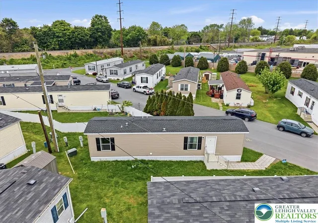 Homes for sale in Upper Macungie Twp, PA | 7411 Lincoln Ln, Upper Macungie Twp, PA 18087 | MLS# 776901