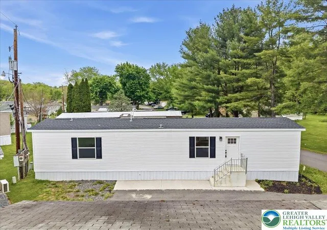 Homes for sale in Moore Twp, PA | 3422 Franklin Sq St, Moore Twp, PA 18067 | MLS# 774689