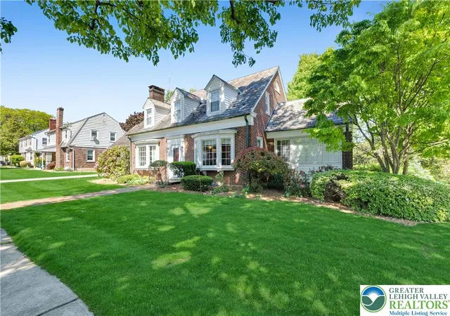 Homes for sale in Bethlehem City, PA | 2230 Kemmerer St, Bethlehem City, PA 18017 | MLS# 775784