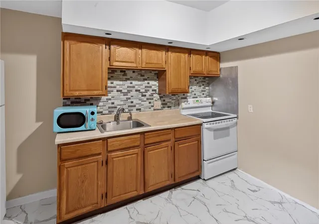 3rd image of 123 Blank St, Allentown, PA 18102 | MLS# 777257