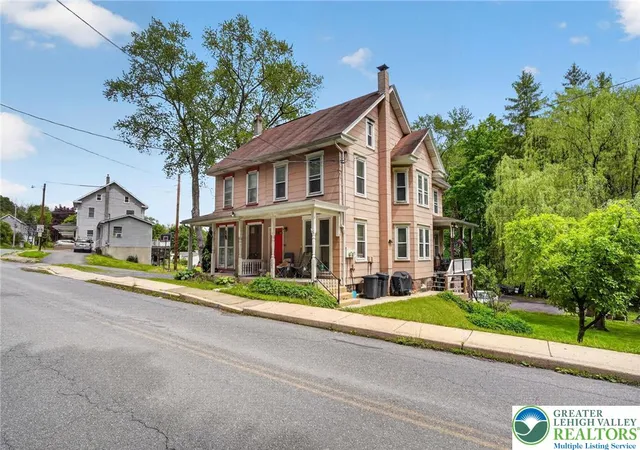 Homes for sale in Franklin Twp, PA | 357 Main Rd, Franklin Twp, PA 18235 | MLS# 776576