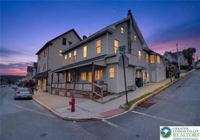 Homes for sale in Lehighton Boro, PA | 496 N 1St St, Lehighton Boro, PA 18235 | MLS# 776572