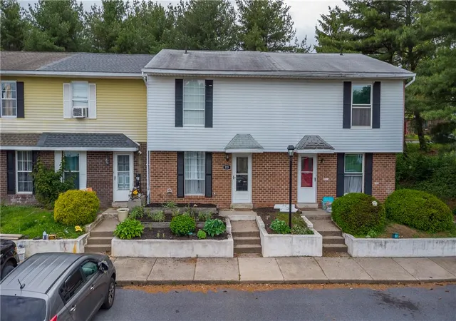 3rd image of 133 Pheasant Ct, Hamburg, PA 19526 | MLS# 777329
