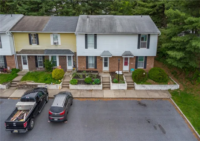 4th image of 133 Pheasant Ct, Hamburg, PA 19526 | MLS# 777329