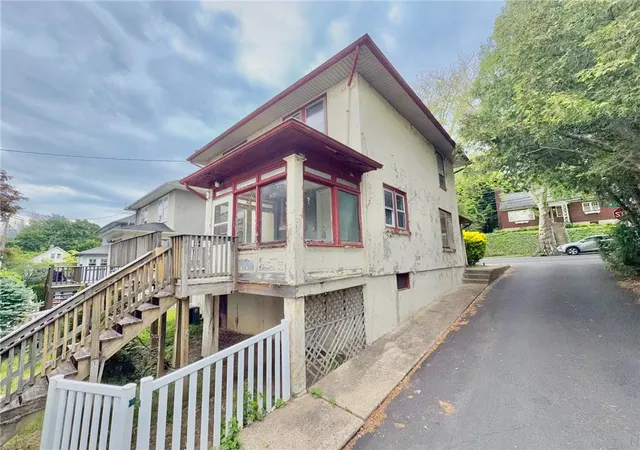 4th image of 720 Lafayette St, Easton, PA 18042 | MLS# 777332