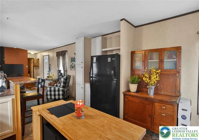 Homes for sale in Allen Twp, PA | 39 Country Club Rd, Allen Twp, PA 18067 | MLS# 776939