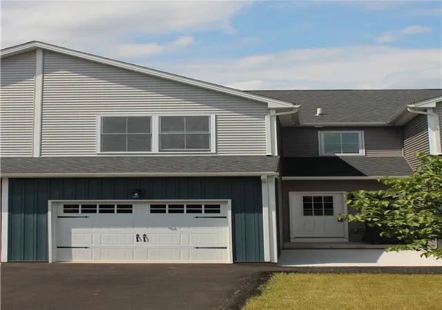 Homes for sale in Hellertown Boro, PA | 86 Hess Ave, Hellertown Boro, PA 18055 | MLS# 777392