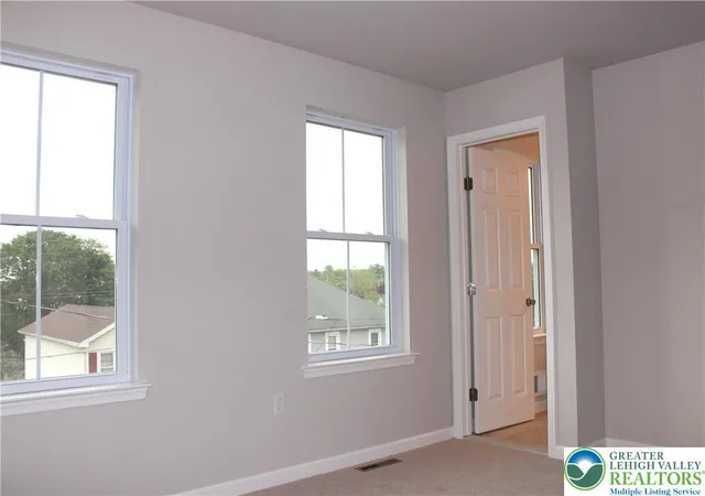 Homes for sale in Hellertown Boro, PA | 86 Hess Ave, Hellertown Boro, PA 18055 | MLS# 777392