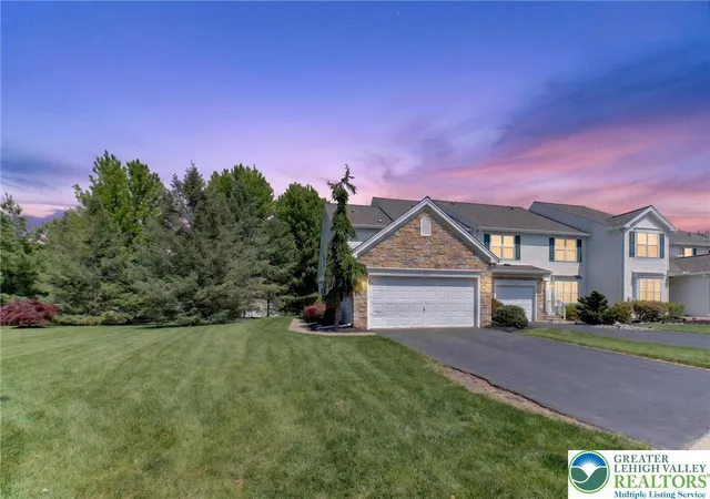Homes for sale in Forks Twp, PA | 224 Park Ridge Dr, Forks Twp, PA 18040 | MLS# 776201