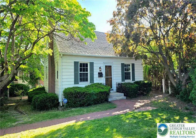 Photo 1 of Single family home for sale at 1116 Seneca St, Fountain Hill Boro, PA 18015 | MLS# 777388 | Listing updated on 2026-08-27