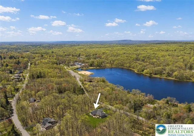 Homes for sale in Tunkhannock Twp, PA | 144 Highridge Rd, Tunkhannock Twp, PA 18210 | MLS# 777204