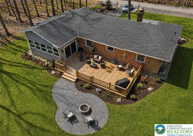 Homes for sale in Tunkhannock Twp, PA | 144 Highridge Rd, Tunkhannock Twp, PA 18210 | MLS# 777204