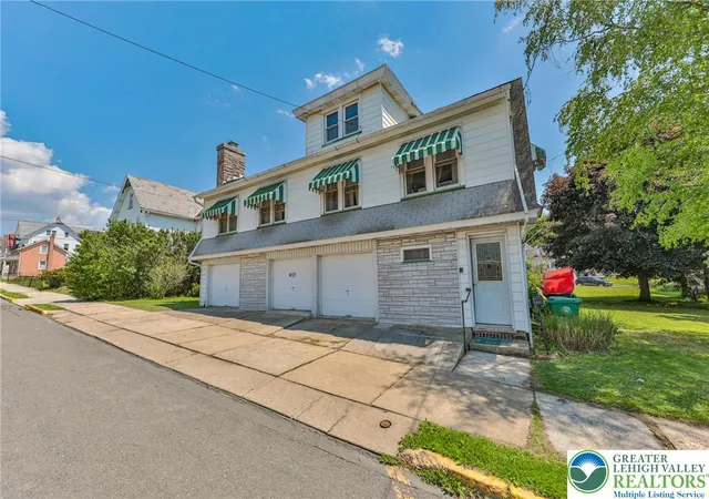Homes for sale in Lehighton Boro, PA | 417 3rd St, Lehighton Boro, PA 18235 | MLS# 777224