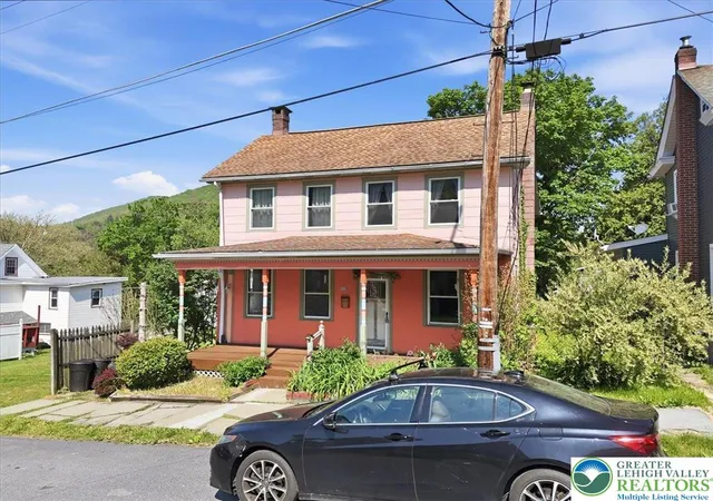 Homes for sale in Jim Thorpe Boro, PA | 115 South St, Jim Thorpe Boro, PA 18229 | MLS# 777347