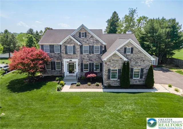 Homes for sale in Easton, PA | 1410 Lorton Dr, Easton, PA 18040 | MLS# 777289