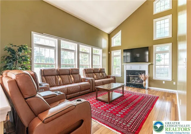 Homes for sale in Easton, PA | 1410 Lorton Dr, Easton, PA 18040 | MLS# 777289