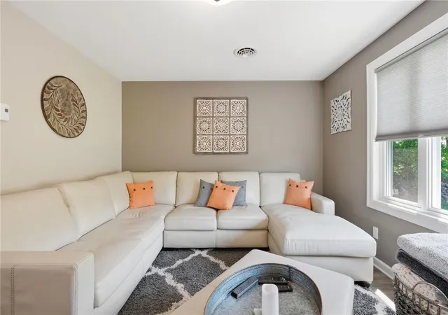 4th image of 706 Shawnee Dr, South Manheim Twp, PA 17922 | MLS# 777501