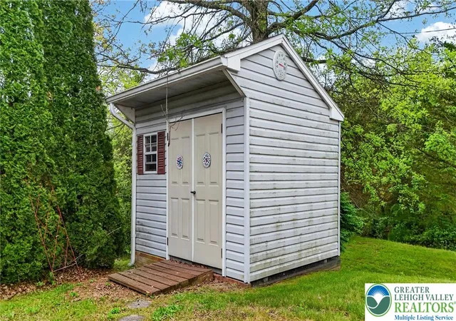 Photo 36 of Single family home for sale at 860 Trestle Ct, Pine Grove, PA 17963 | MLS# 777431 | Listing updated on 2026-07-30