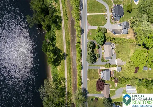 Photo 47 of Sale Pending at 2770 S Delaware Dr, Easton, PA 18042 | MLS# 777133 | Listing updated on 2026-05-28