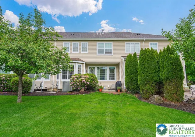 Homes for sale in Forks Twp, PA | 973 Iron Lane, Forks Twp, PA 18040 | MLS# 777526