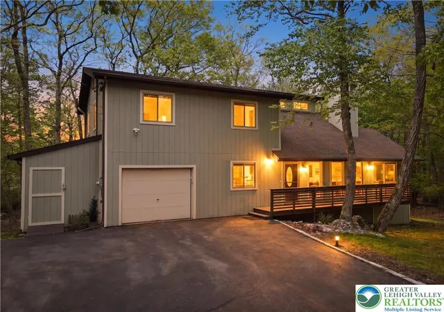 Homes for sale in Milford, PA | 342 Gold Key Rd, Milford, PA 18337 | MLS# 777495