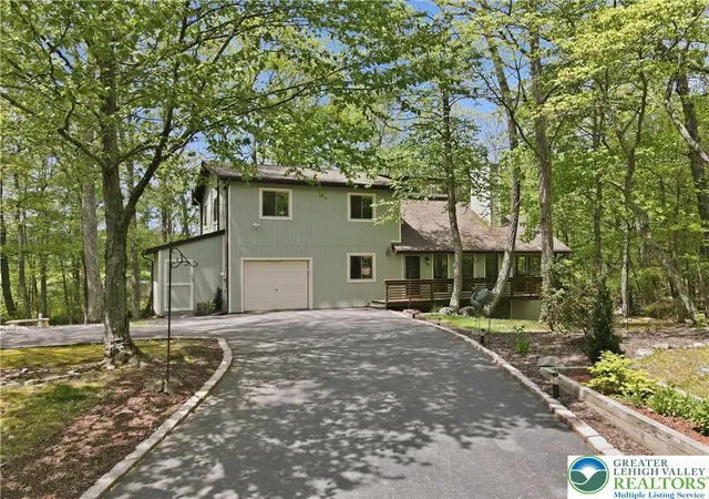 Homes for sale in Milford, PA | 342 Gold Key Rd, Milford, PA 18337 | MLS# 777495
