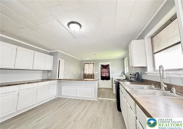 3rd image of 14 Elm St, Tamaqua, PA 18252 | MLS# 777516