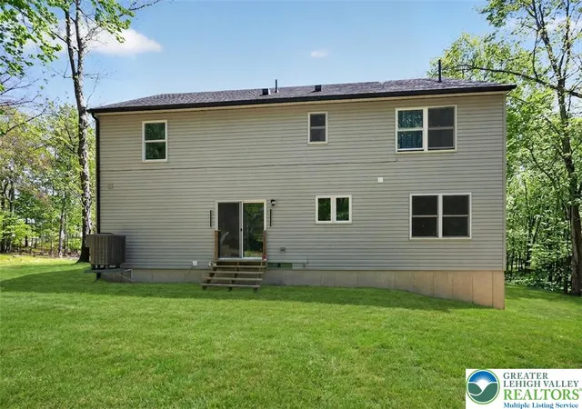 Homes for sale in Stroud Twp, PA | 1965 Long Woods, Stroud Twp, PA 18360 | MLS# 777602