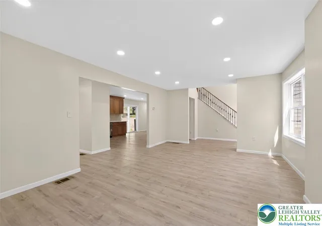 Homes for sale in Stroud Twp, PA | 1965 Long Woods, Stroud Twp, PA 18360 | MLS# 777602