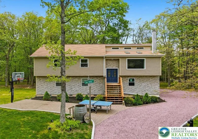 2nd image of 31 Emerson Wy, Albrightsville, PA 18210 | MLS# 777599