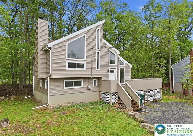 Homes for sale in Coolbaugh Twp, PA | 5209 Sundew Ter, Coolbaugh Twp, PA 18466 | MLS# 777559