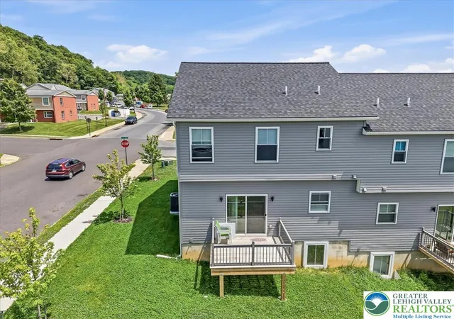 4th image of 1106 S Carlisle St, Allentown, PA 18103 | MLS# 777645