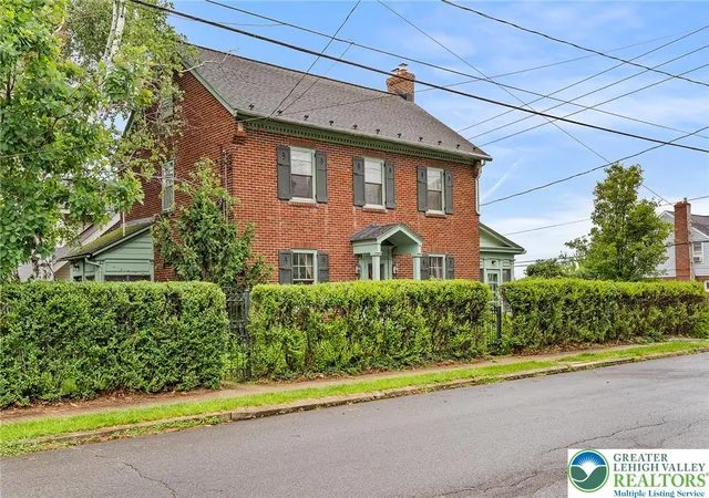 Homes for sale in Bethlehem City, PA | 1204 Market St, Bethlehem City, PA 18018 | MLS# 777670