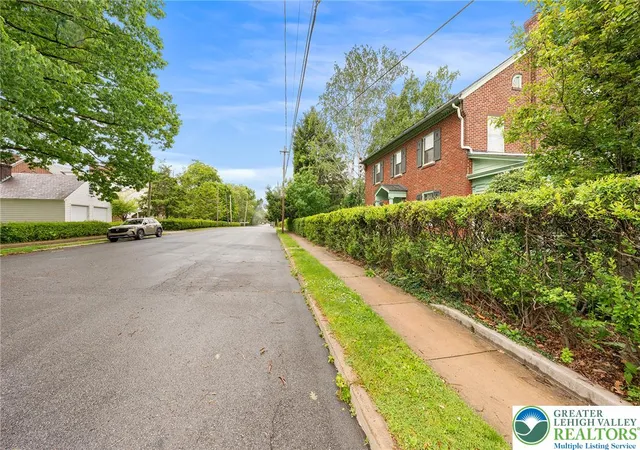 Homes for sale in Bethlehem City, PA | 1204 Market St, Bethlehem City, PA 18018 | MLS# 777670